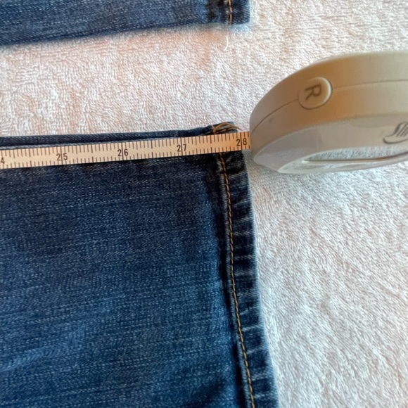 Chico’s size 1.5 stretch skinny jeans in medium wash - Picture 2 of 10